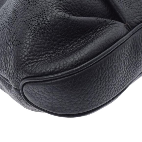 Louis Vuitton Monogram Mahina Selene MM Black Mahina Leather Shoulder Bag - Picture 6 of 9